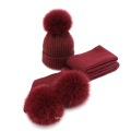 Écharpe de chapeau de laine de couleur pure avec fausse fourrure pom poms hiver chapeau chaud femmes chapeau et écharpe ensemble